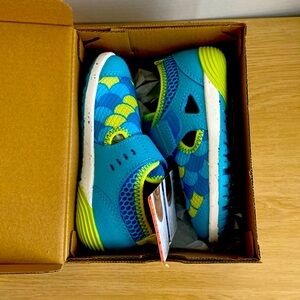 Merrell Bare Steps H20 shoes size 7M toddler